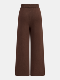 Conjunto de tres piezas con jersey de cuello alto de punto, cárdigan y pantalón