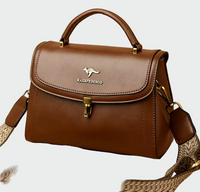 Bolso de Hombro Elegante Atemporal Dorado