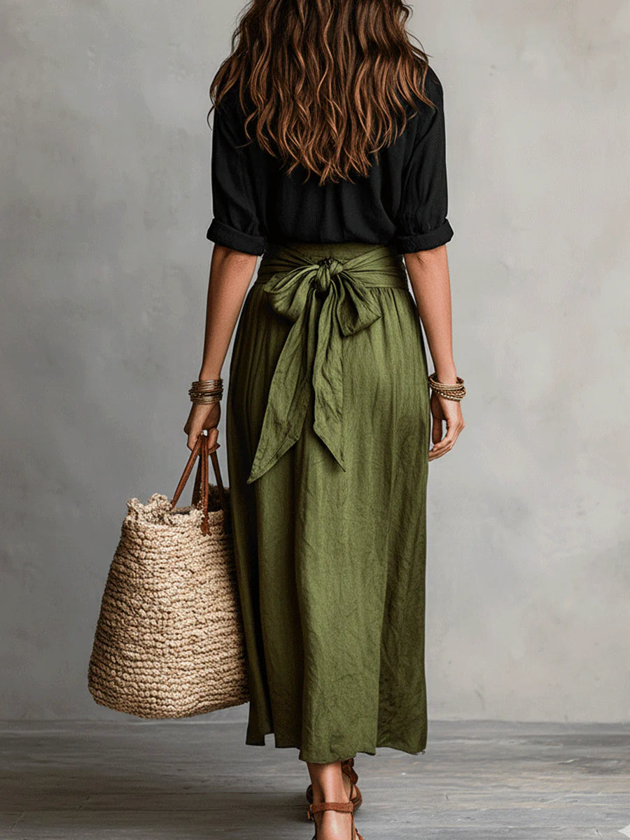 Verónia | Conjunto camiseta negra y falda midi verde oliva