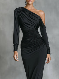 Célina | Vestido maxi satinado negro de un hombro